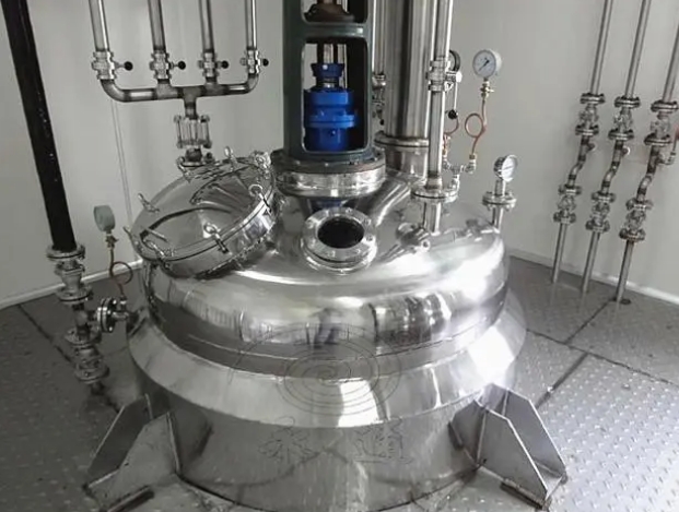 水合物反应釜及方法专利，可通过温控系统对配制罐进行控温